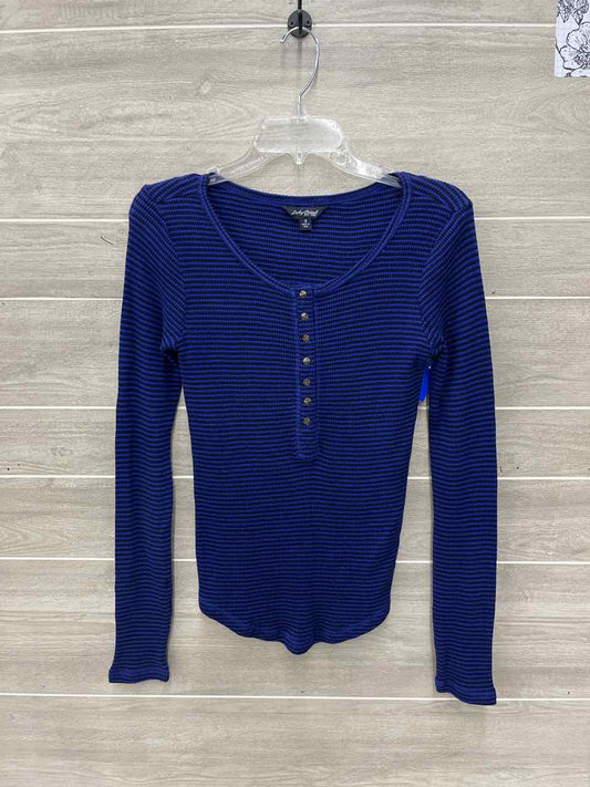 Lucky Size S Purple Womens Shirt