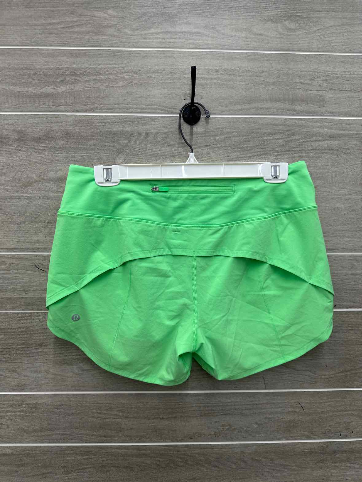 Lululemon Size 8 Green Womens Shorts