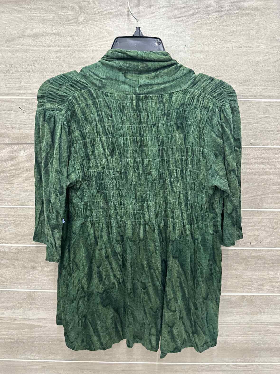 One World Size M Green Womens Shirt