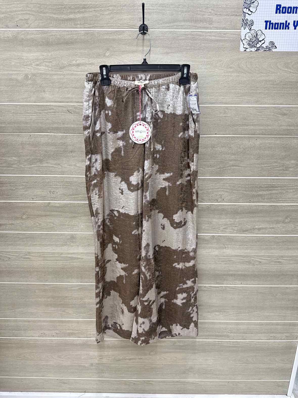 Umgee Size 10 Taupe Womens Pants