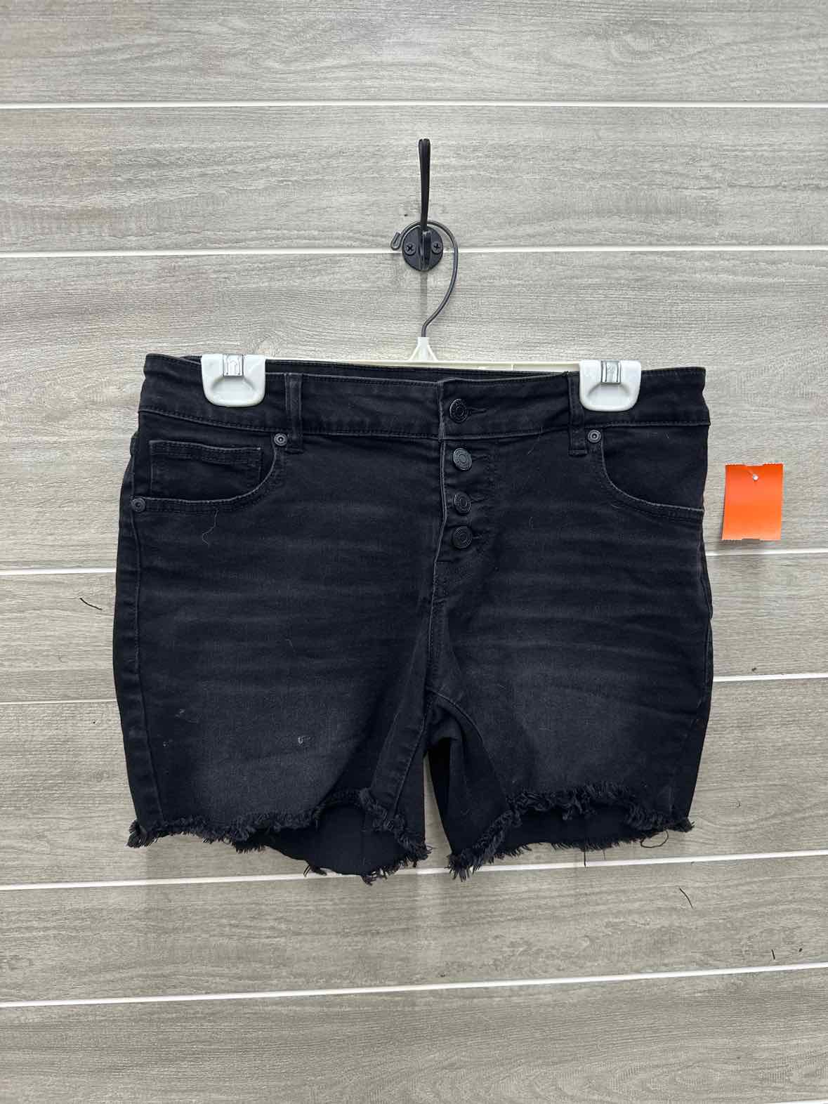 Maurices Size 8 Black Womens Shorts