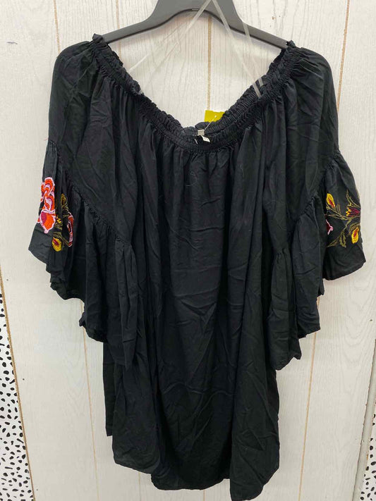 Black Womens Size 3X Shirt