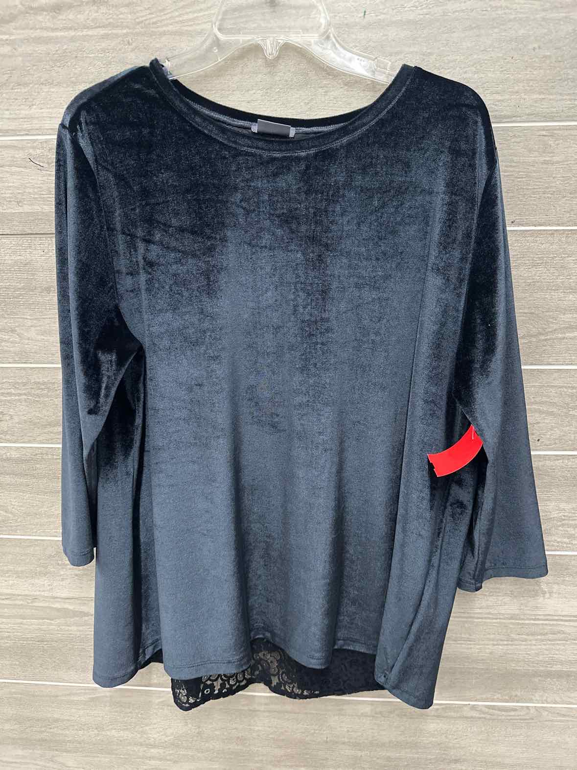 VanHeusen Size XL Black Womens Shirt