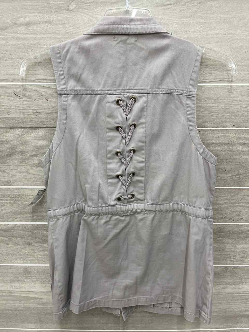 Maurices Size M Tan Womens Vest