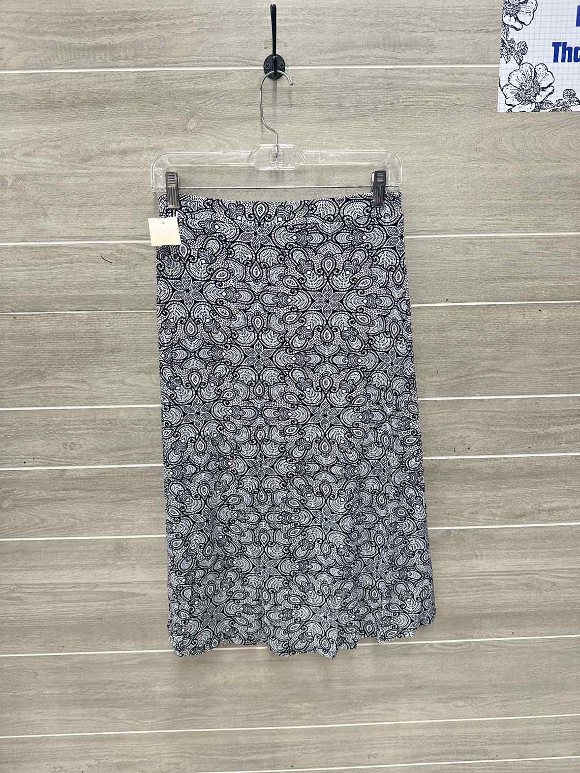 Adrienne Vittadini Size 6 Black Womens Skirt