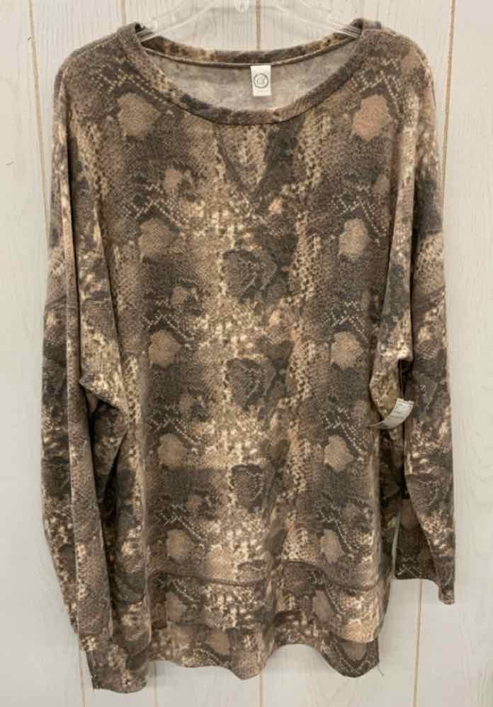 CY Tan Womens Size L Shirt