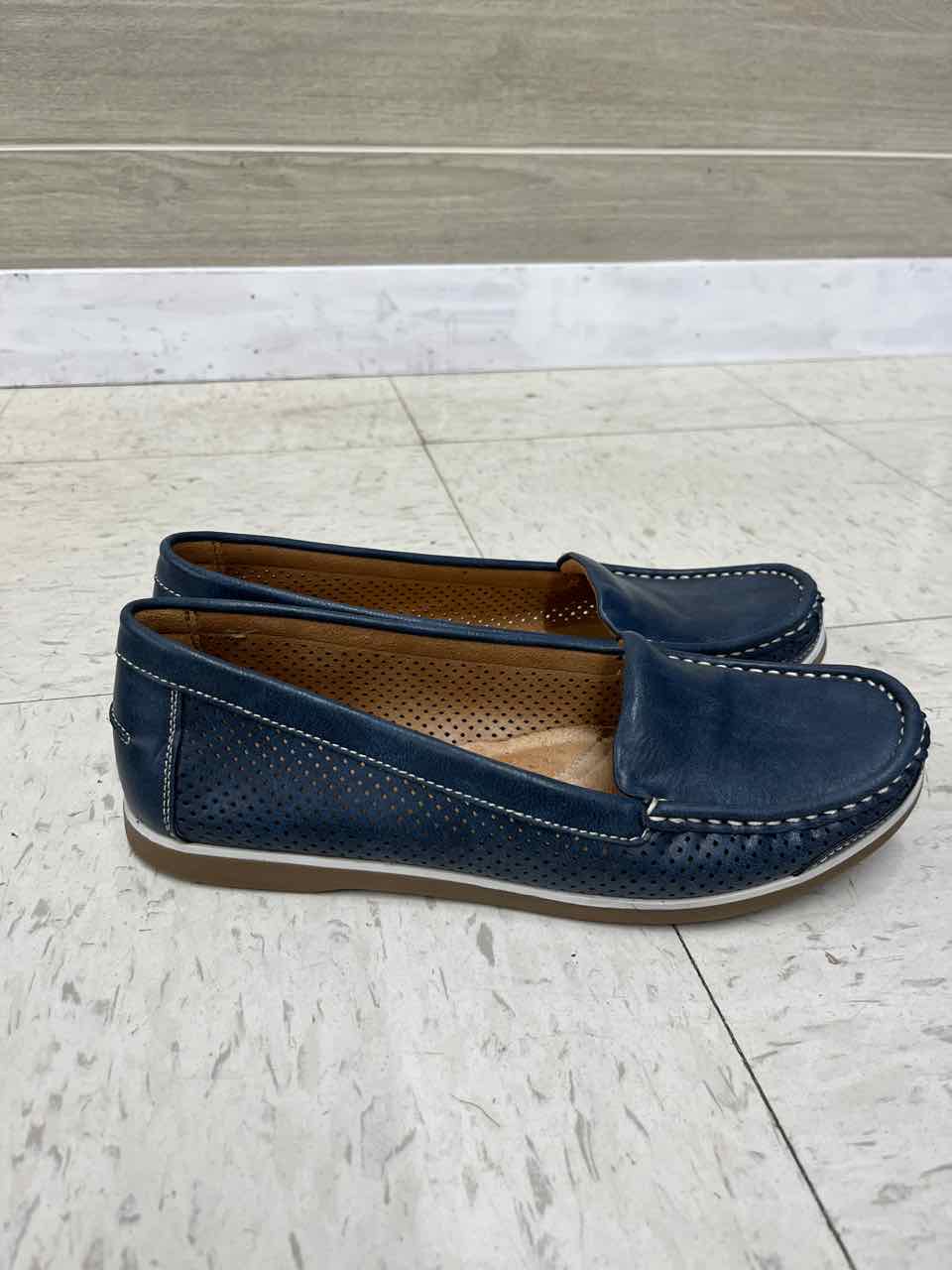 8.5W Naturalizer Navy Womens Women Size 8.5W Shoes/Footwear