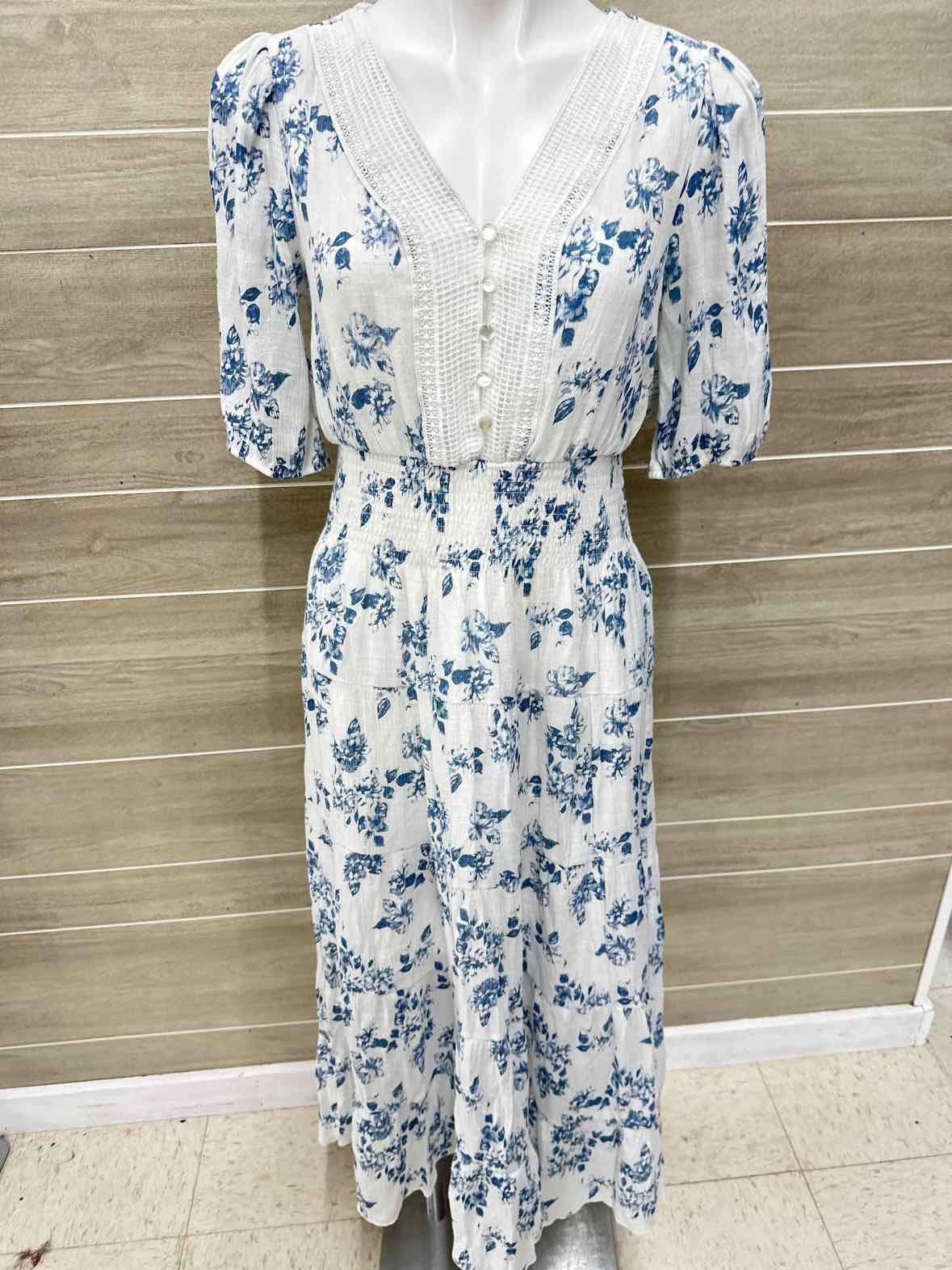 Size 8 White Womens Dress