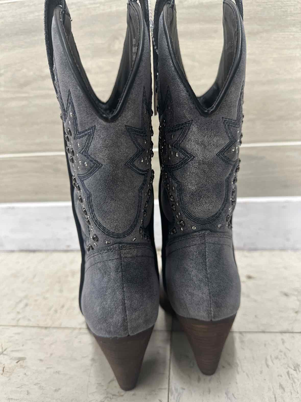 Very Volatile US Shoe Size 7 Gray Womens Boots