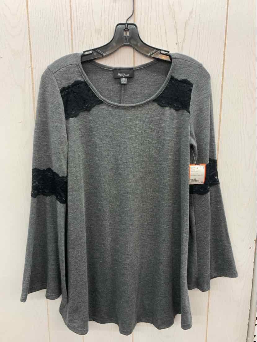 Amywear Gray Womens Size M Shirt