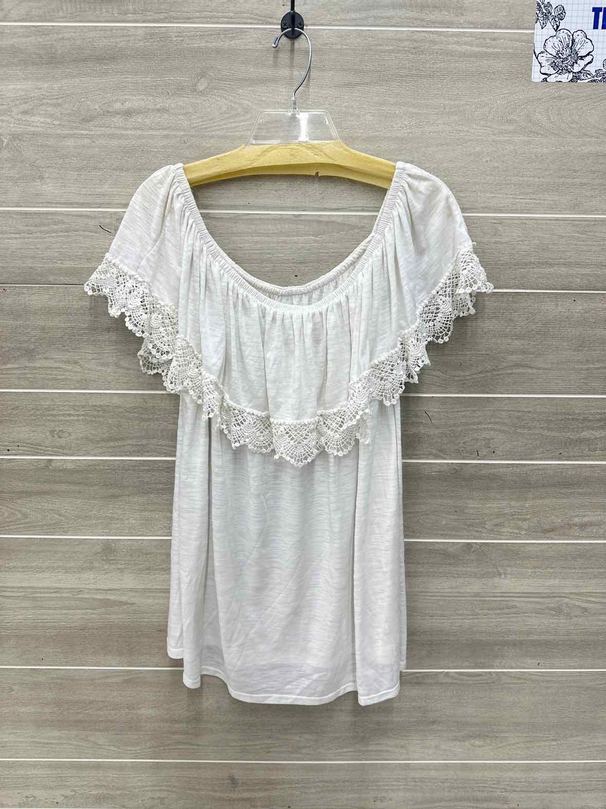 Terra & Sky Size 16/18 White Plus Shirt