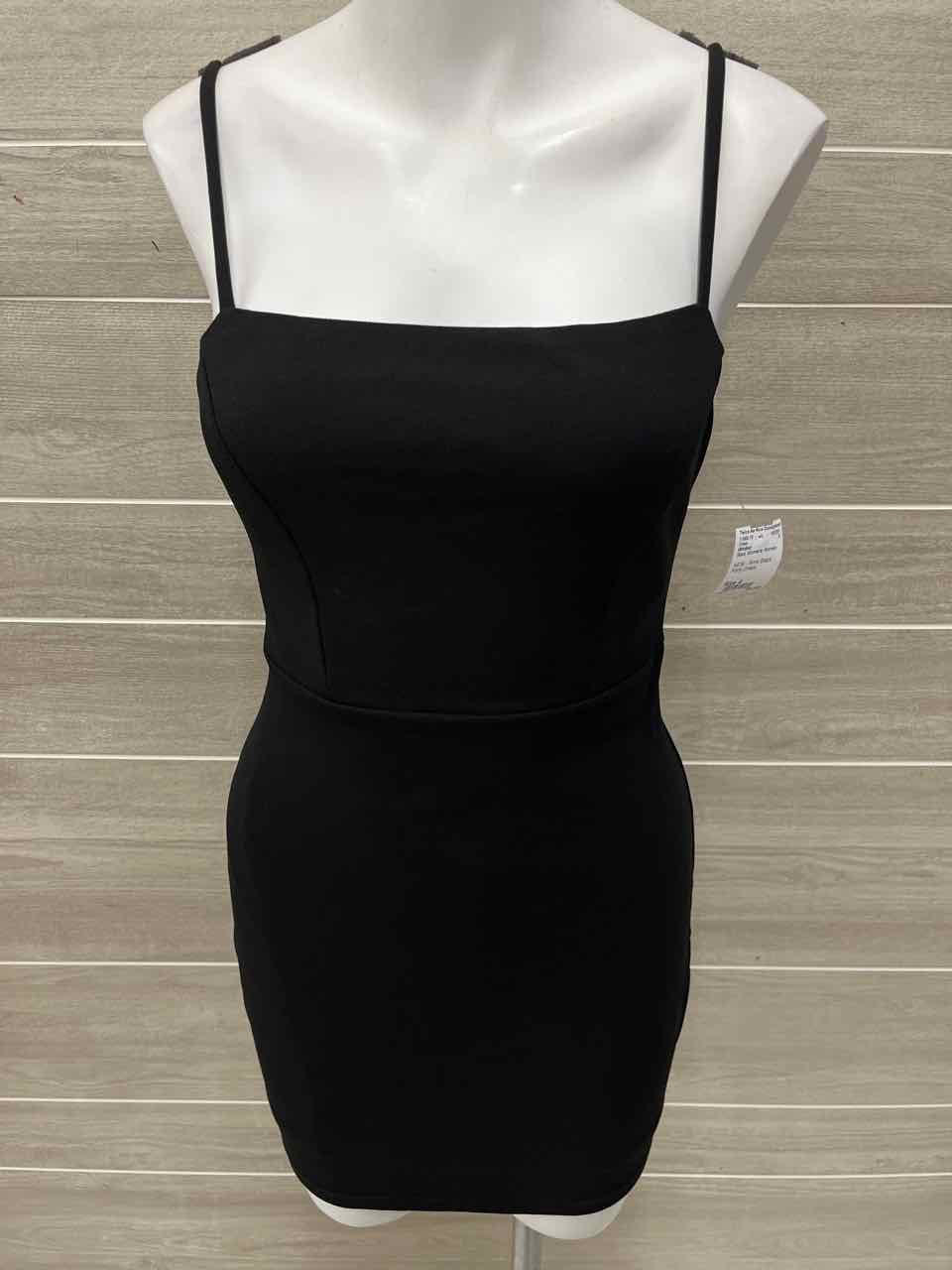 Windsor Size 4 Black Womens Dress