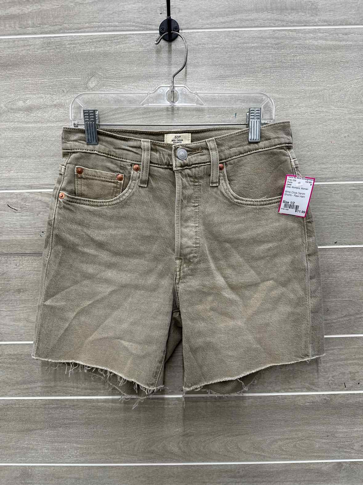 Levis Size 1/2 Olive Womens Shorts