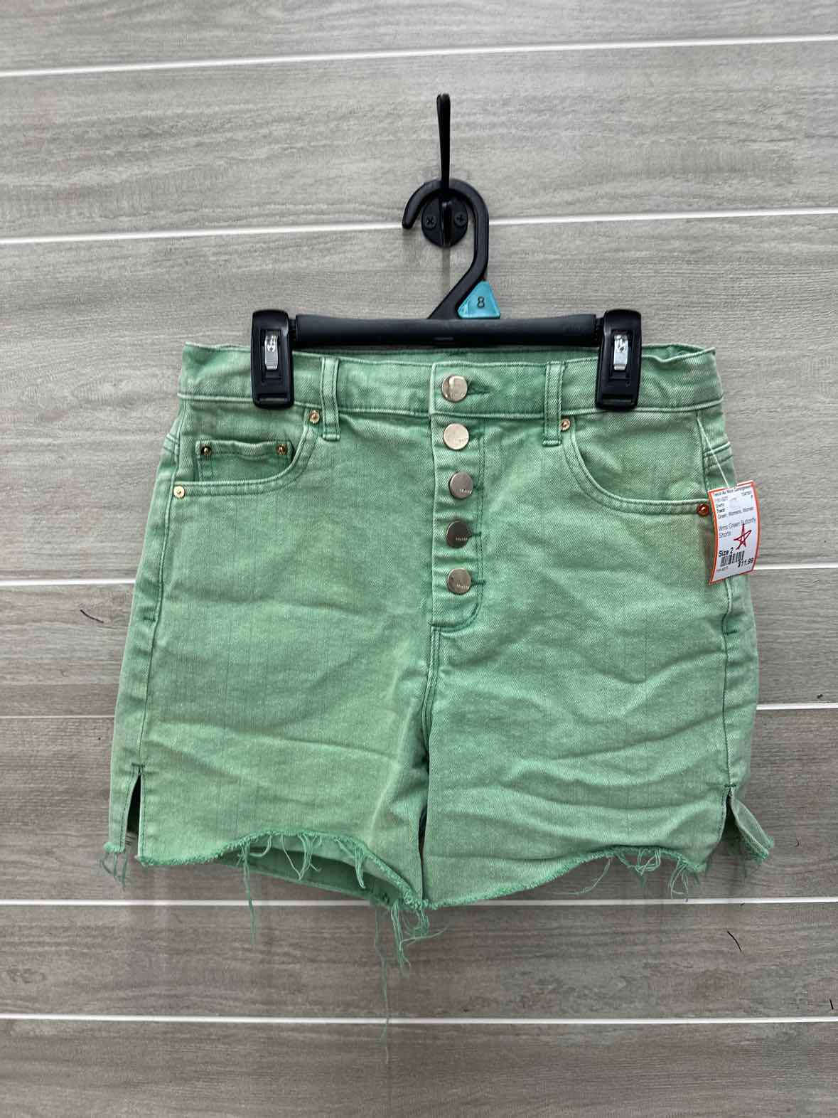 Tractr Size 2 Green Womens Shorts