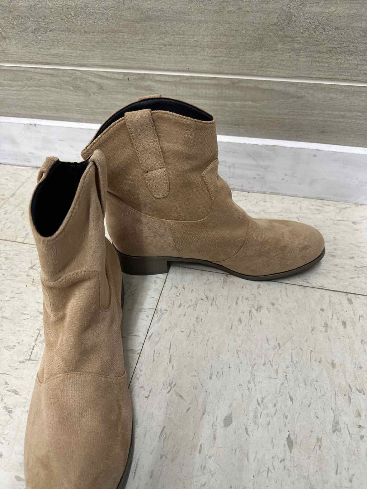 US Shoe Size 10 Tan Womens Boots