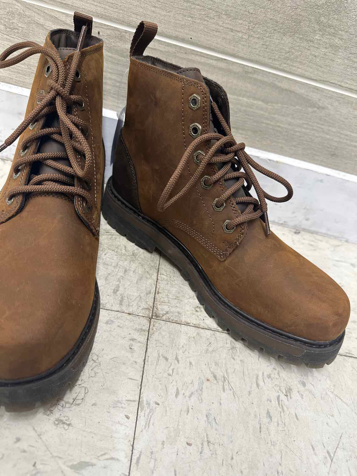 Skechers US Shoe Size 8 Men Boots