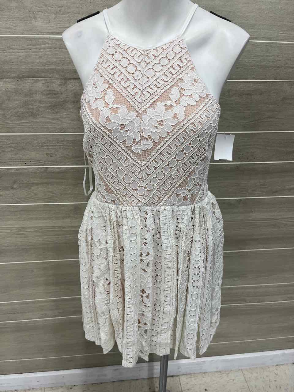 JUMP Size 7/8 White Womens Dress