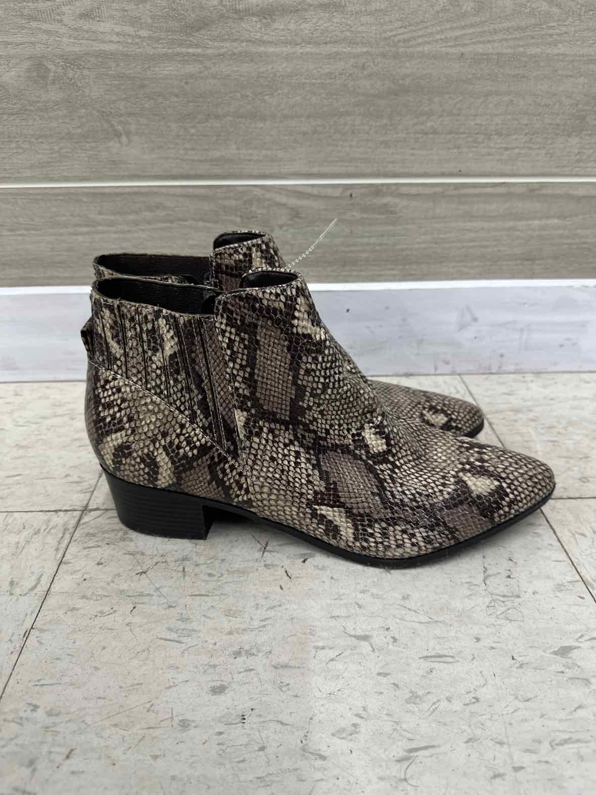 UNISA US Shoe Size 11 Tan Womens Boots