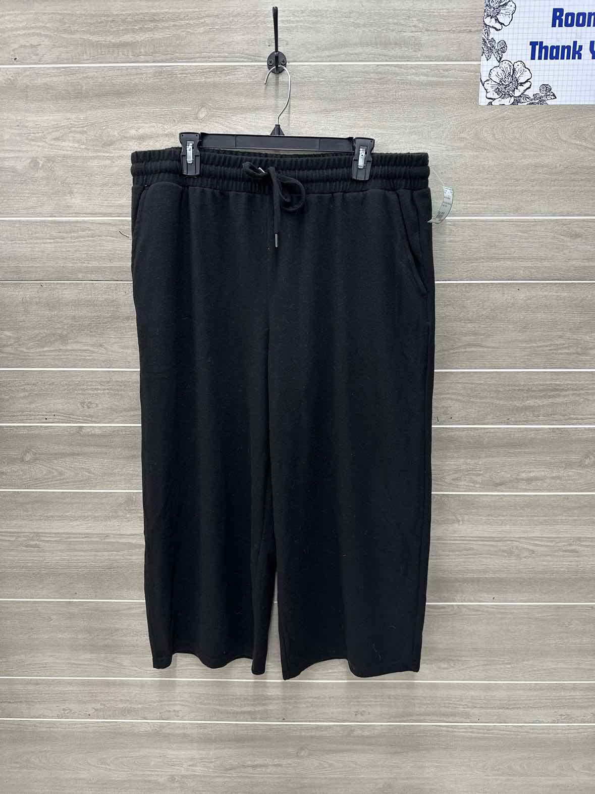 Size 16/18 Black Plus Pants