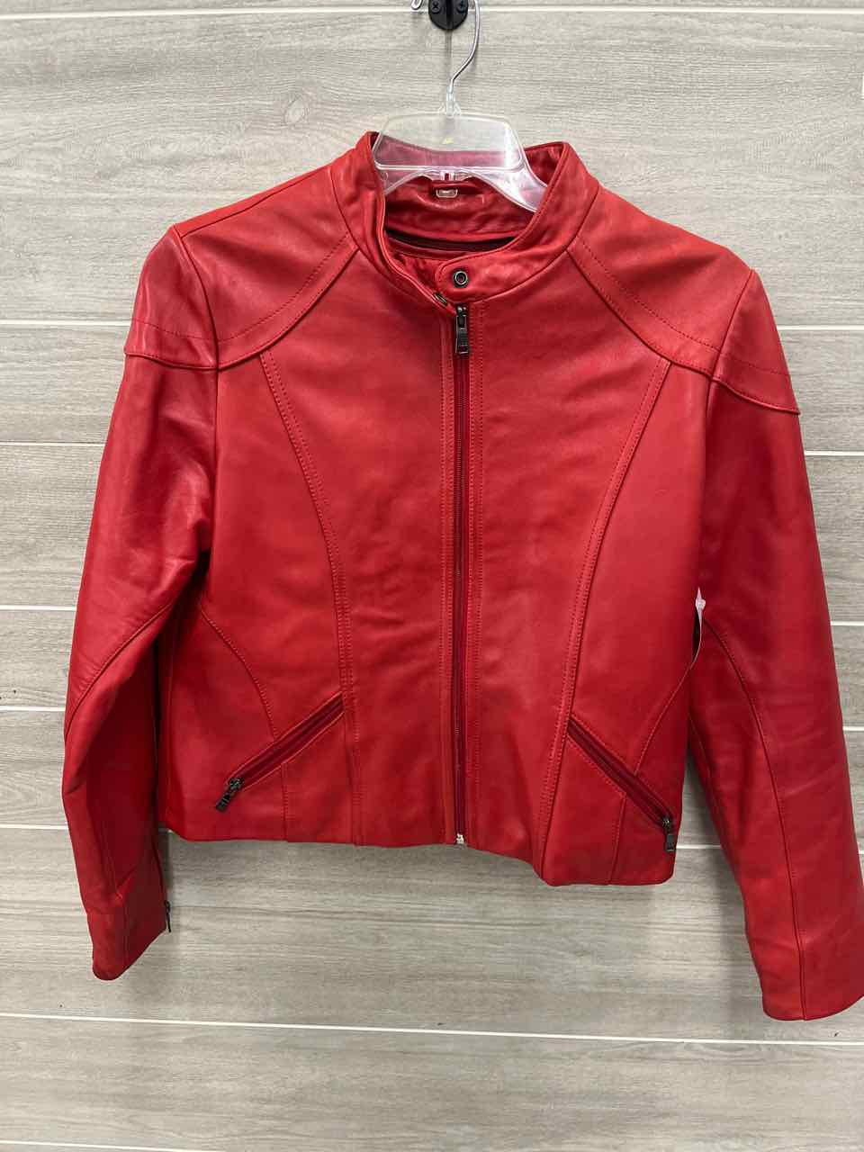 Size M/L Red Womens Jacket (Outdoor)