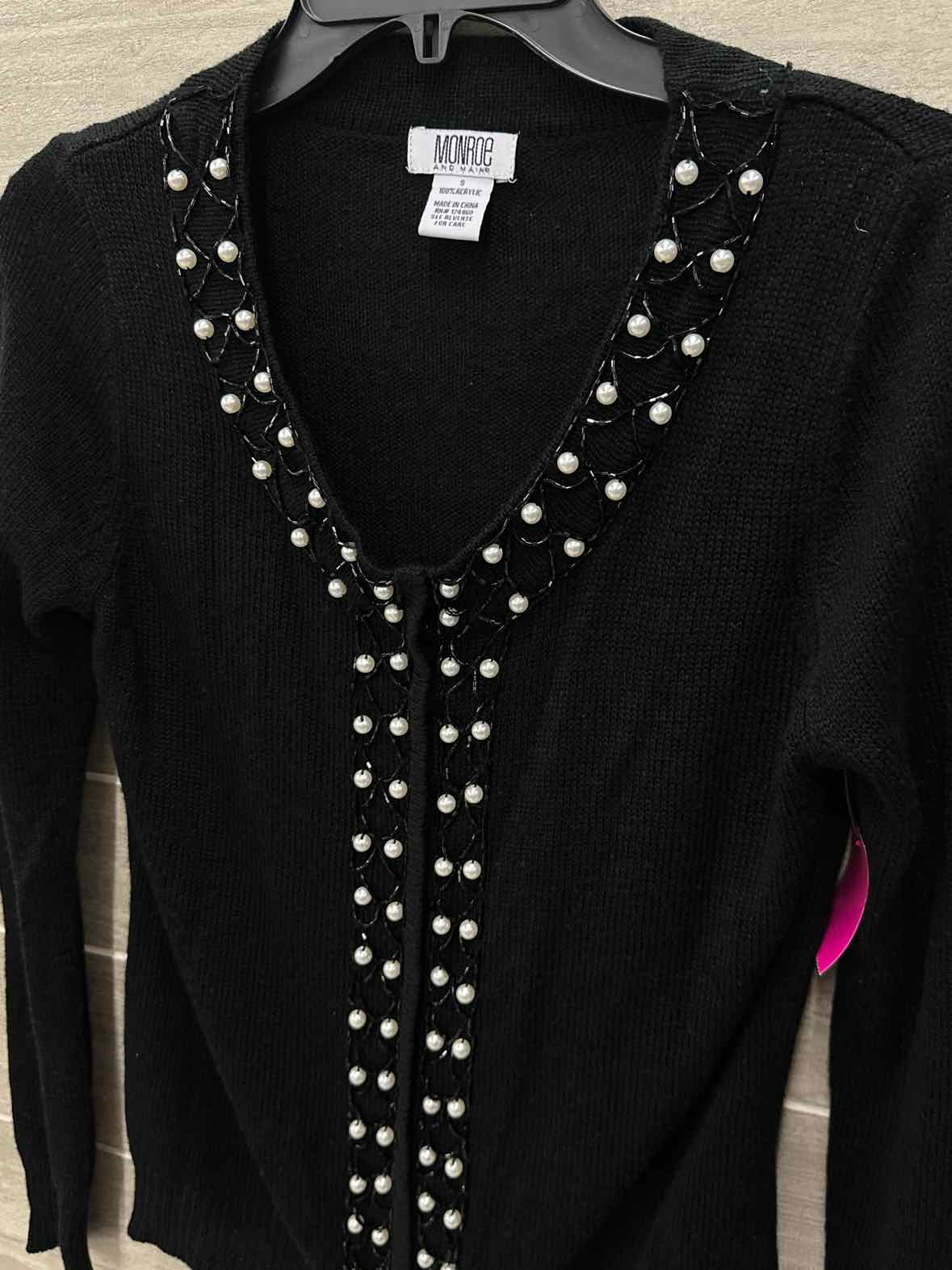 Monroe & Main Size S Black Womens Sweater