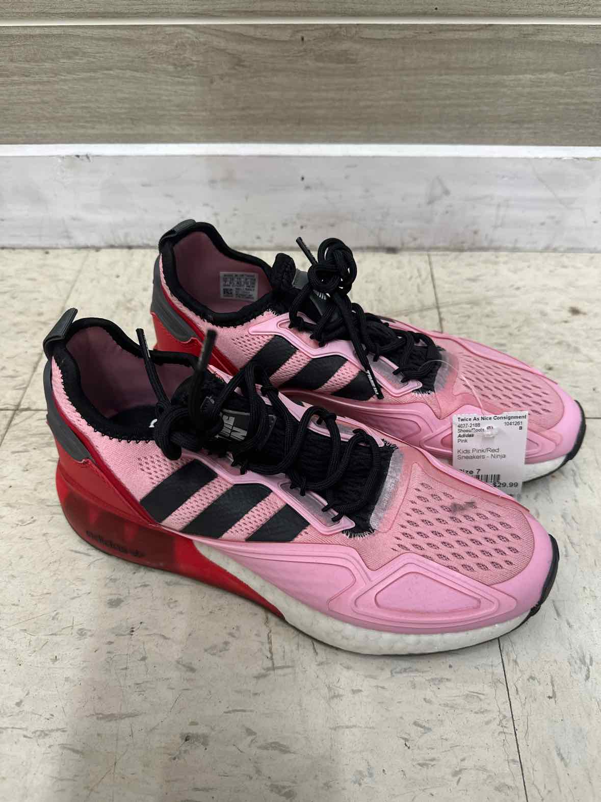 Adidas Boys Size 7 Shoes/Boots