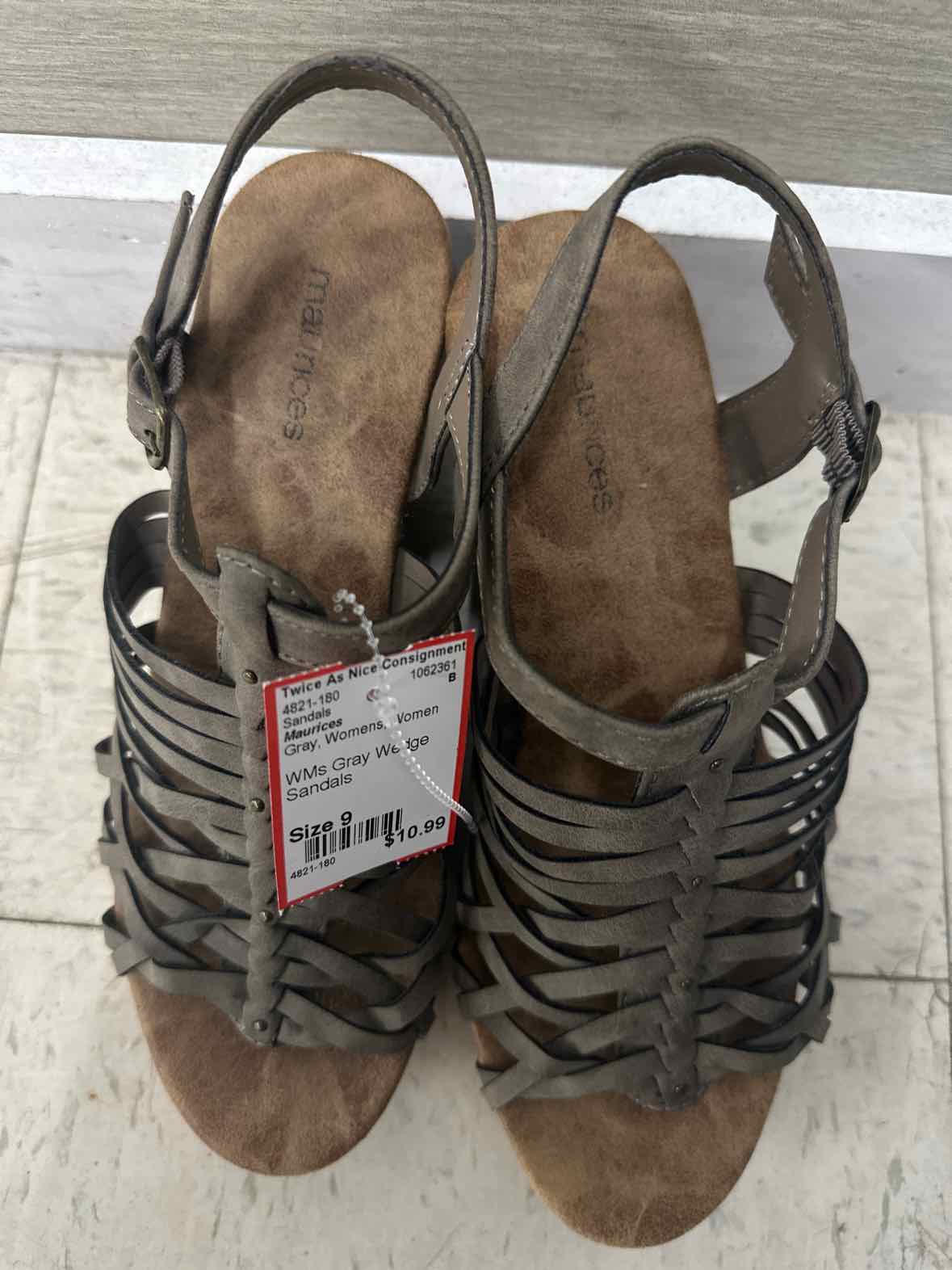 Maurices US Shoe Size 9 Gray Womens Sandals