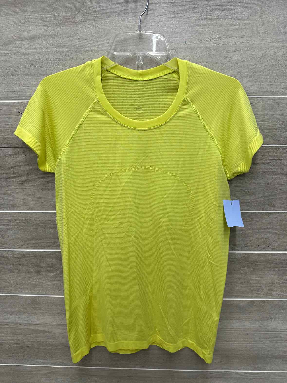 Lululemon Size M Yellow Womens Shirt