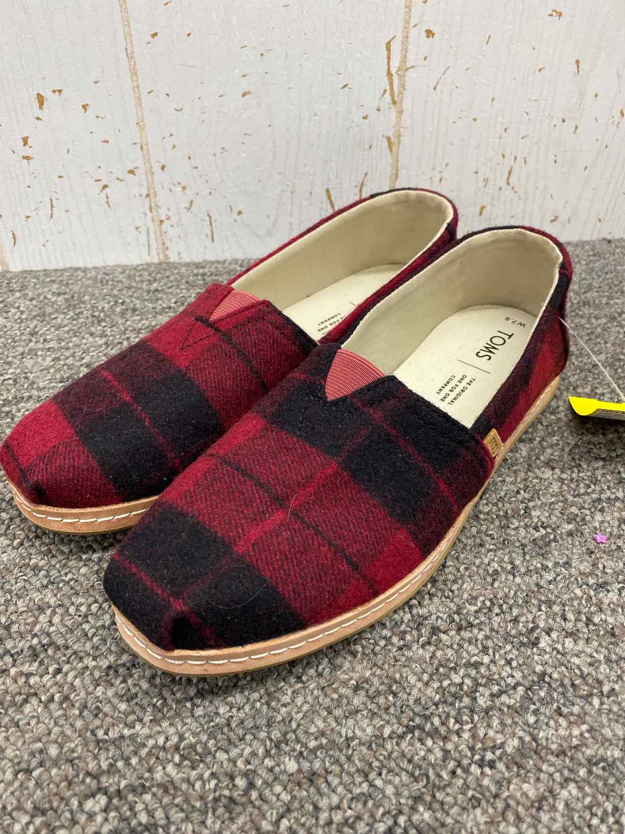 TOMS Red Womens Size 7.5 Shoes/Footwear