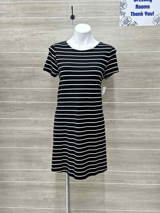 Love Fire Black Womens Size 10 Dress