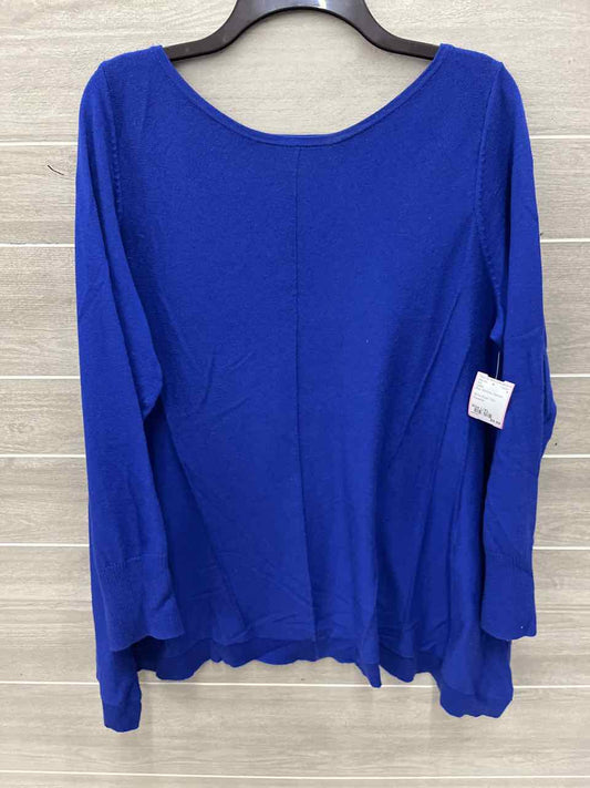 LOGO Size L/XL Blue Womens Shirt