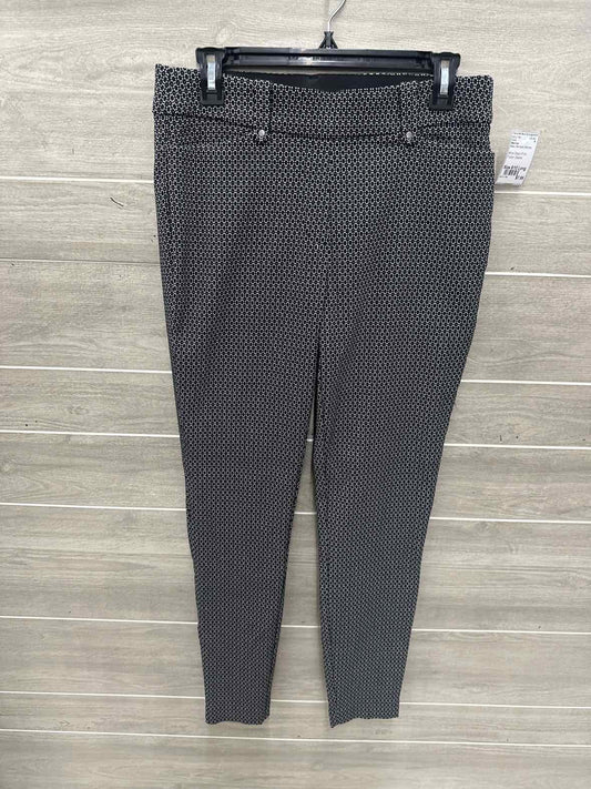 Maurices Size 8/10 Long Black Womens Pants