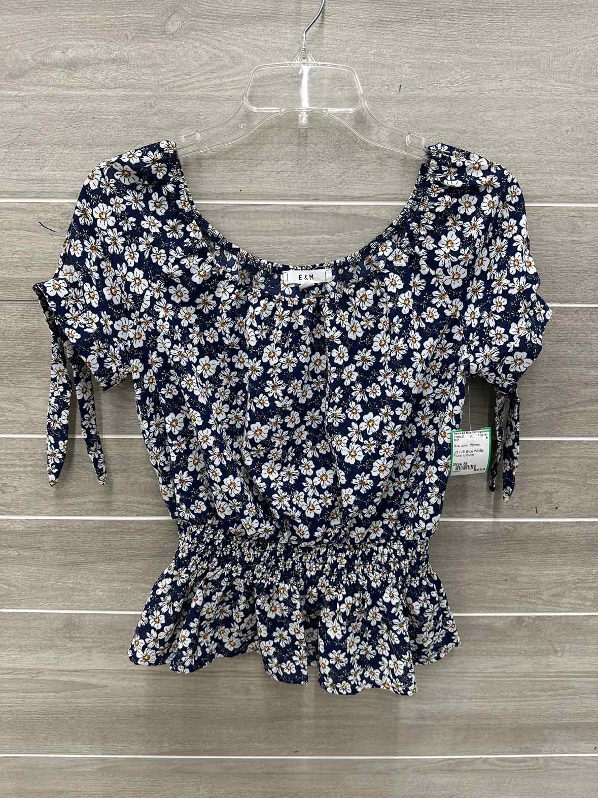 Size M Blue Junior Shirt