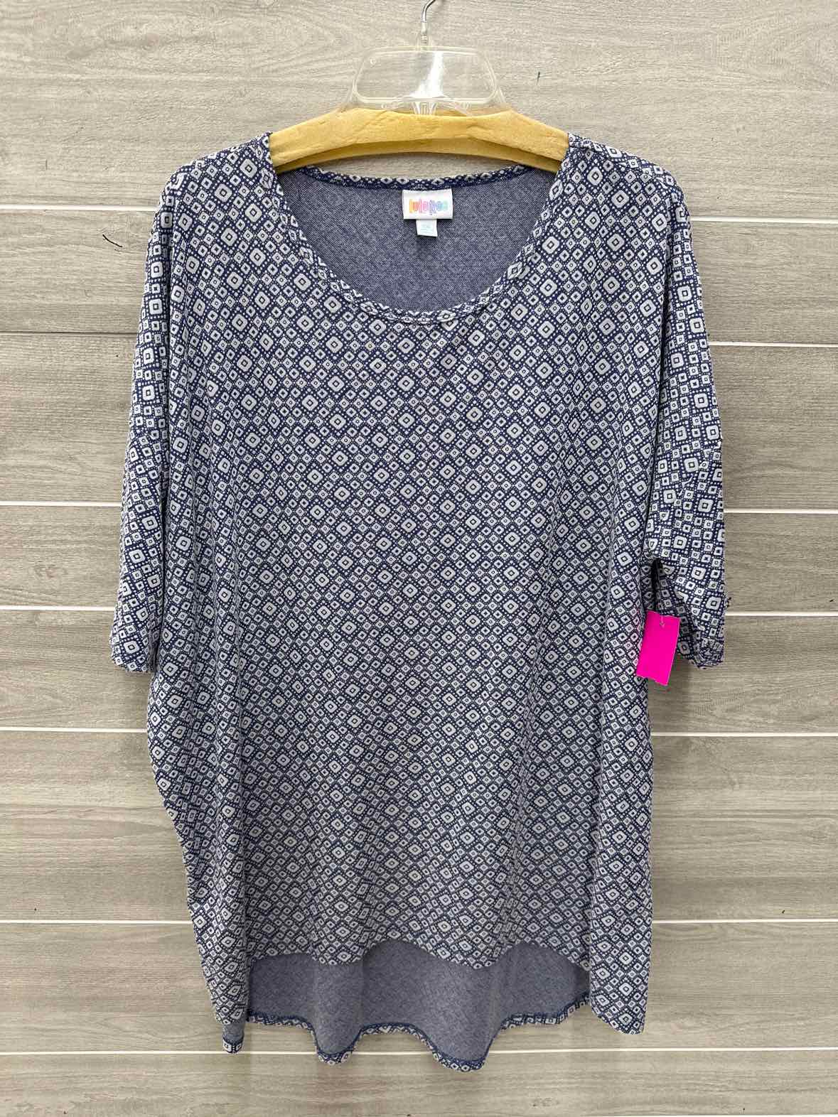 Lularoe Size 2X Blue Plus Shirt