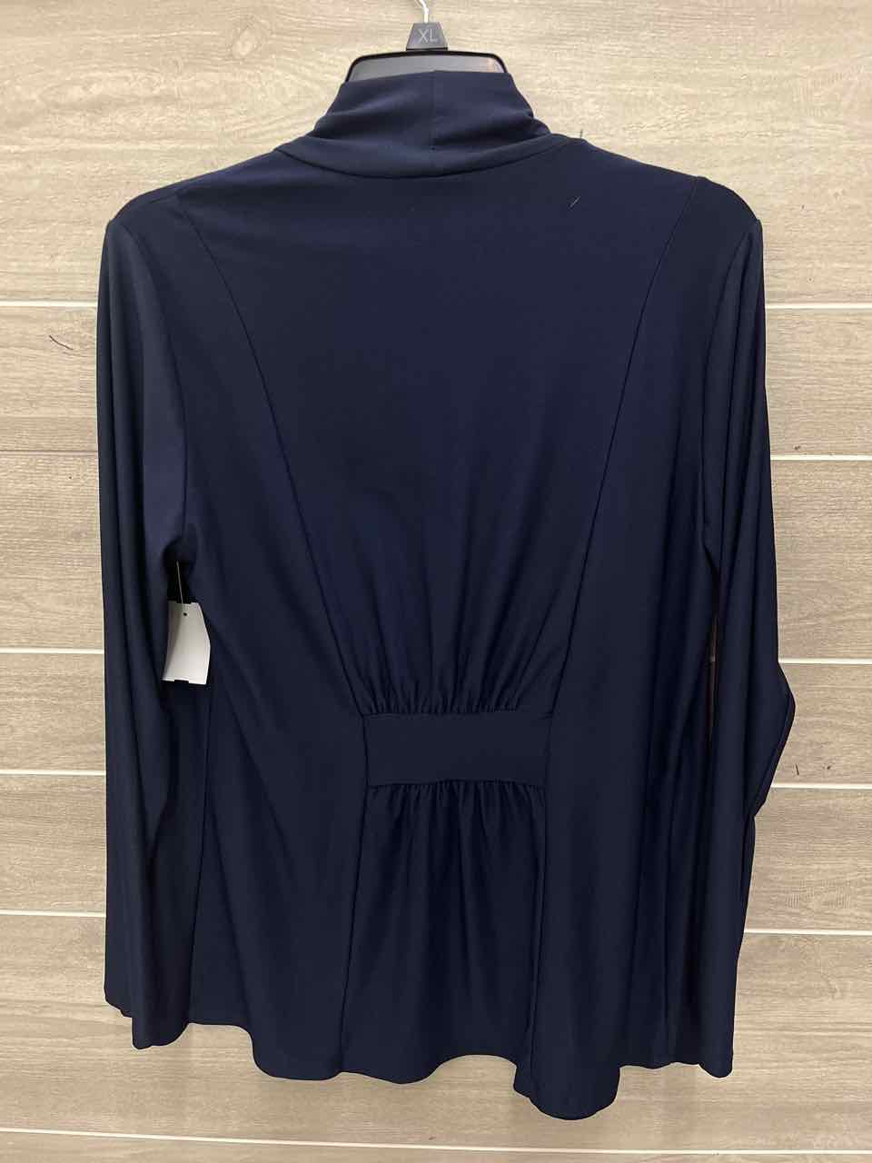 Wrapper Size M Blue Womens Shirt