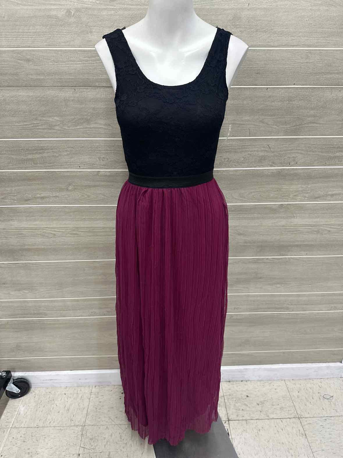 Charlotte Russe Size 4 Black Womens Dress