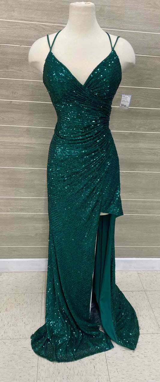 Green Womens Size 8 Gown/Evening Wear