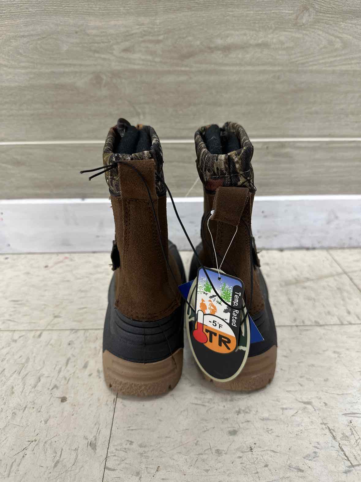 Boys Size 2 Shoes/Boots