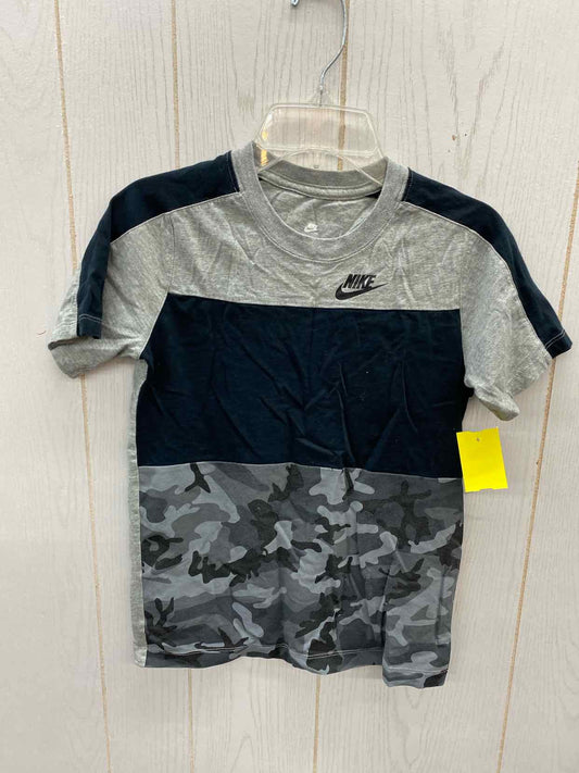 Nike Boys Size 8 Shirt