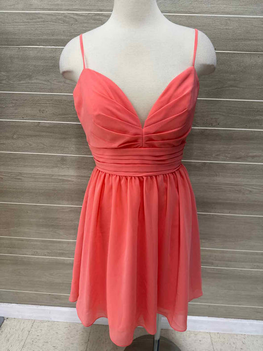 Coral Womens Size 8 Gown/Evening Wear