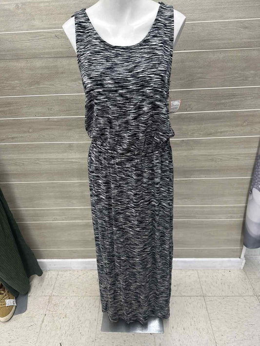 Love Fire Size 6 Black Womens Dress