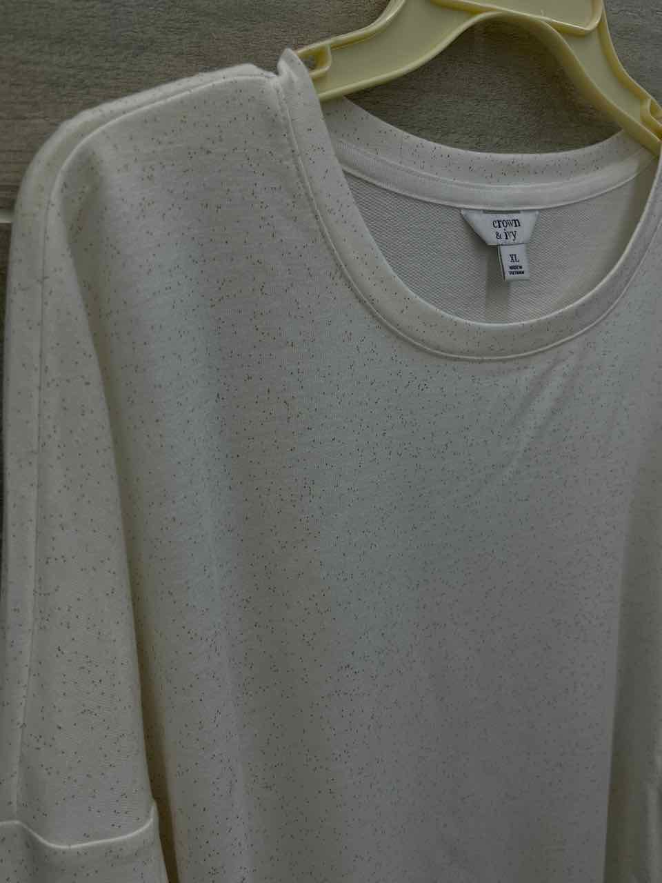 Crown & Ivy Size XL Cream Womens Shirt