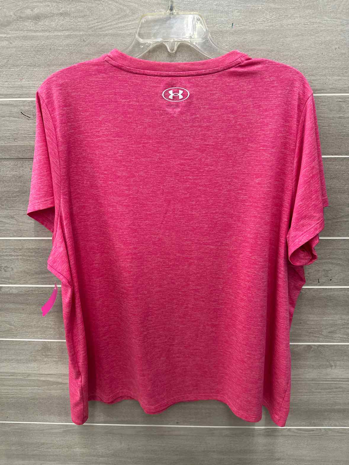Under Armour Size 2X Pink Plus Shirt