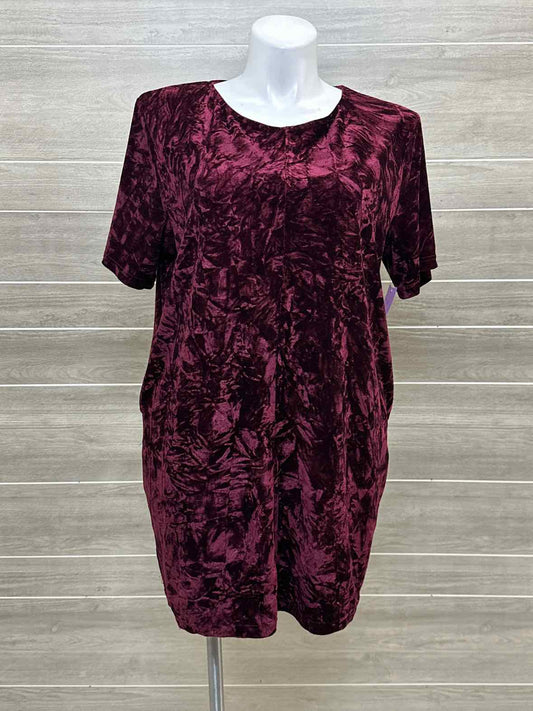 Lumiere Burgundy Womens Size 12/14 Dress