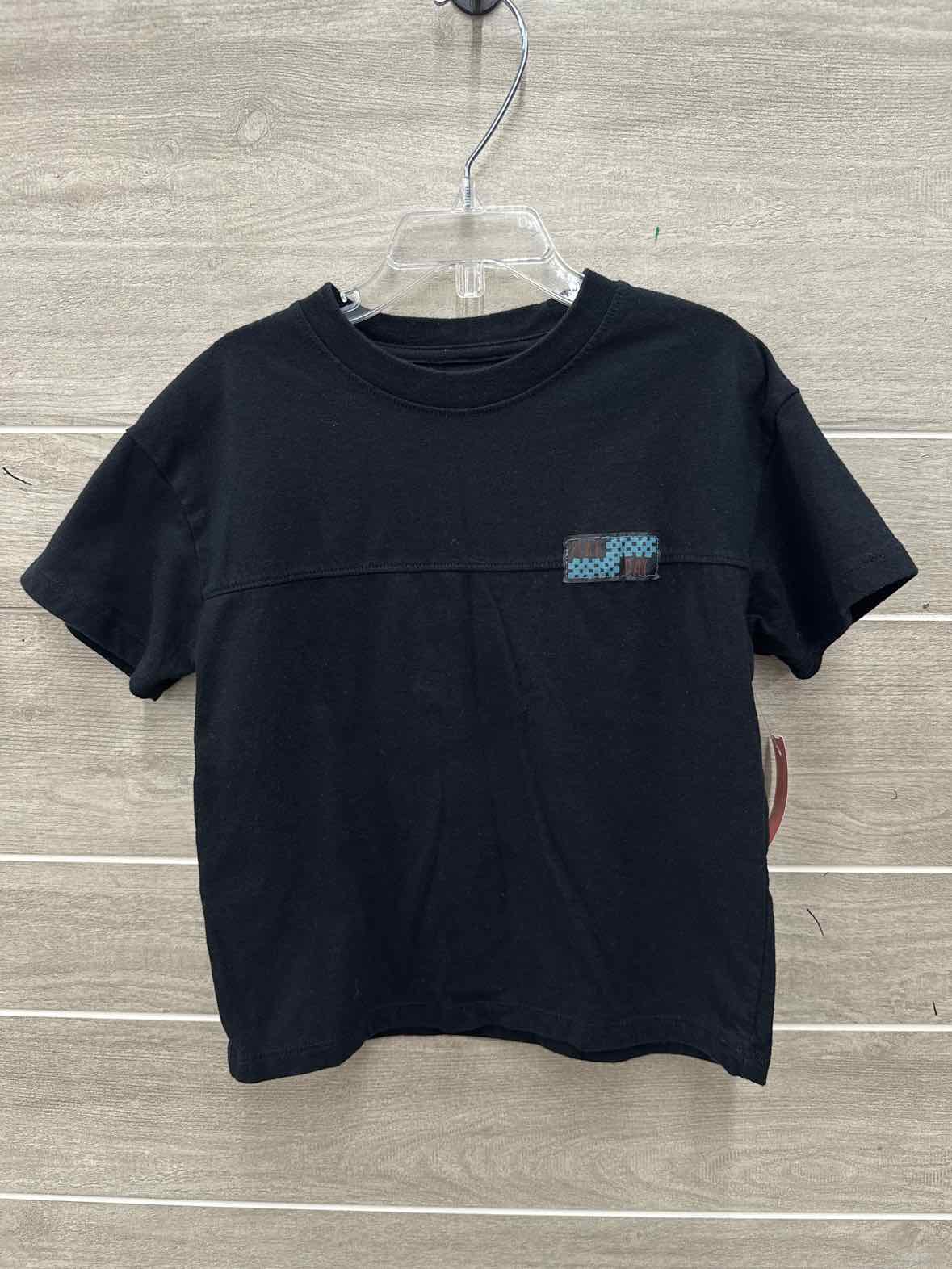 Cat & Jack Boys Size 5T Shirt
