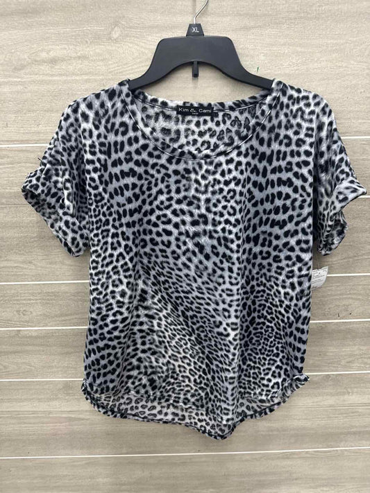 Kim & Cami Size S Gray Womens Shirt