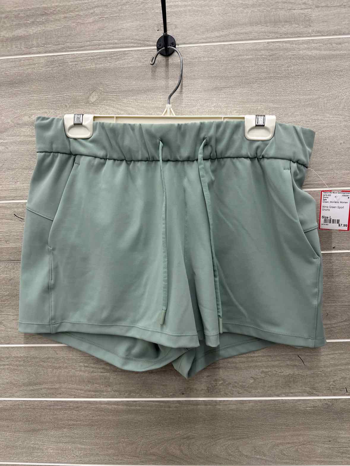 Zyia Size L Green Womens Shorts