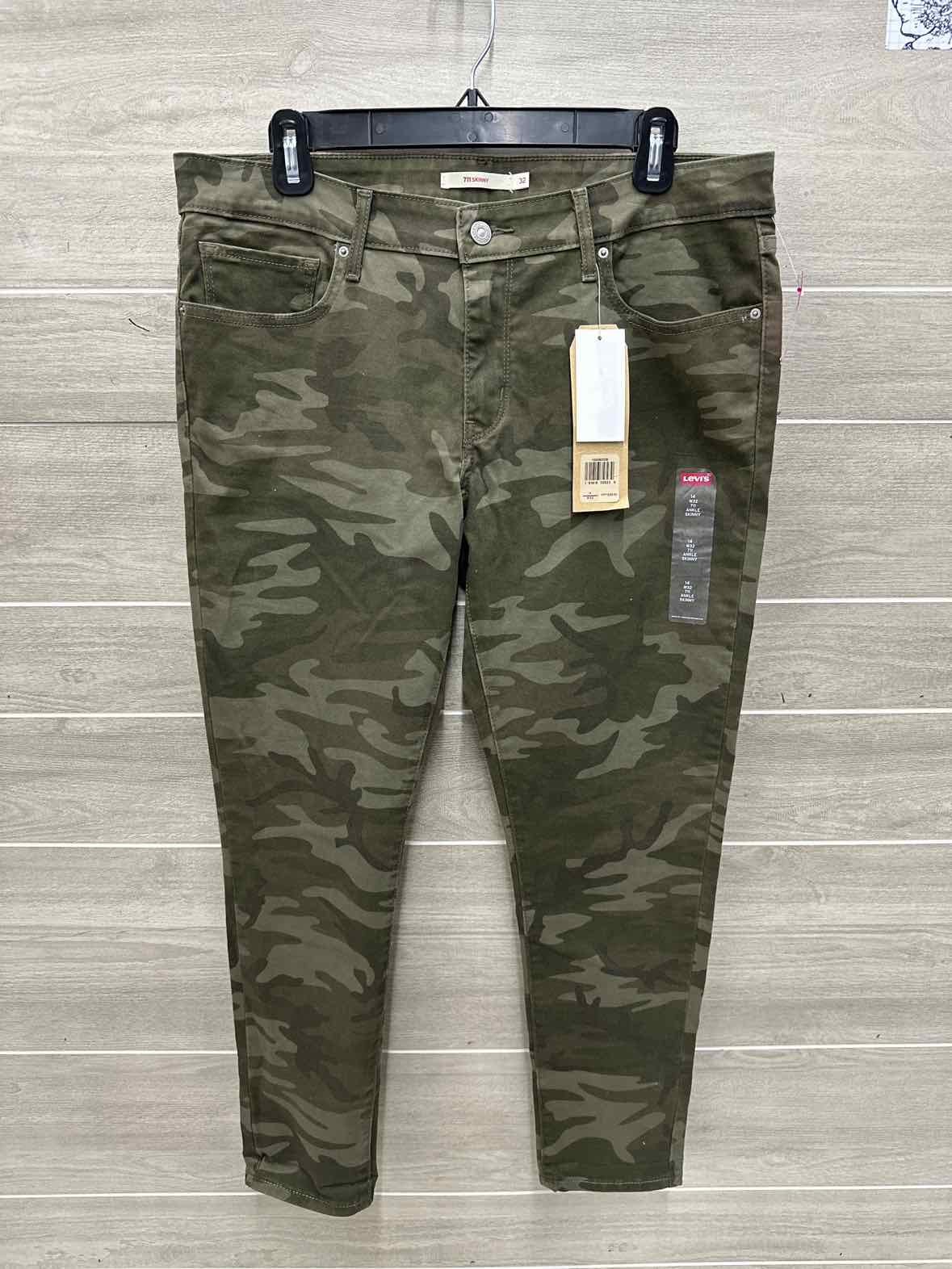 Levis Size 14 Olive Womens Pants