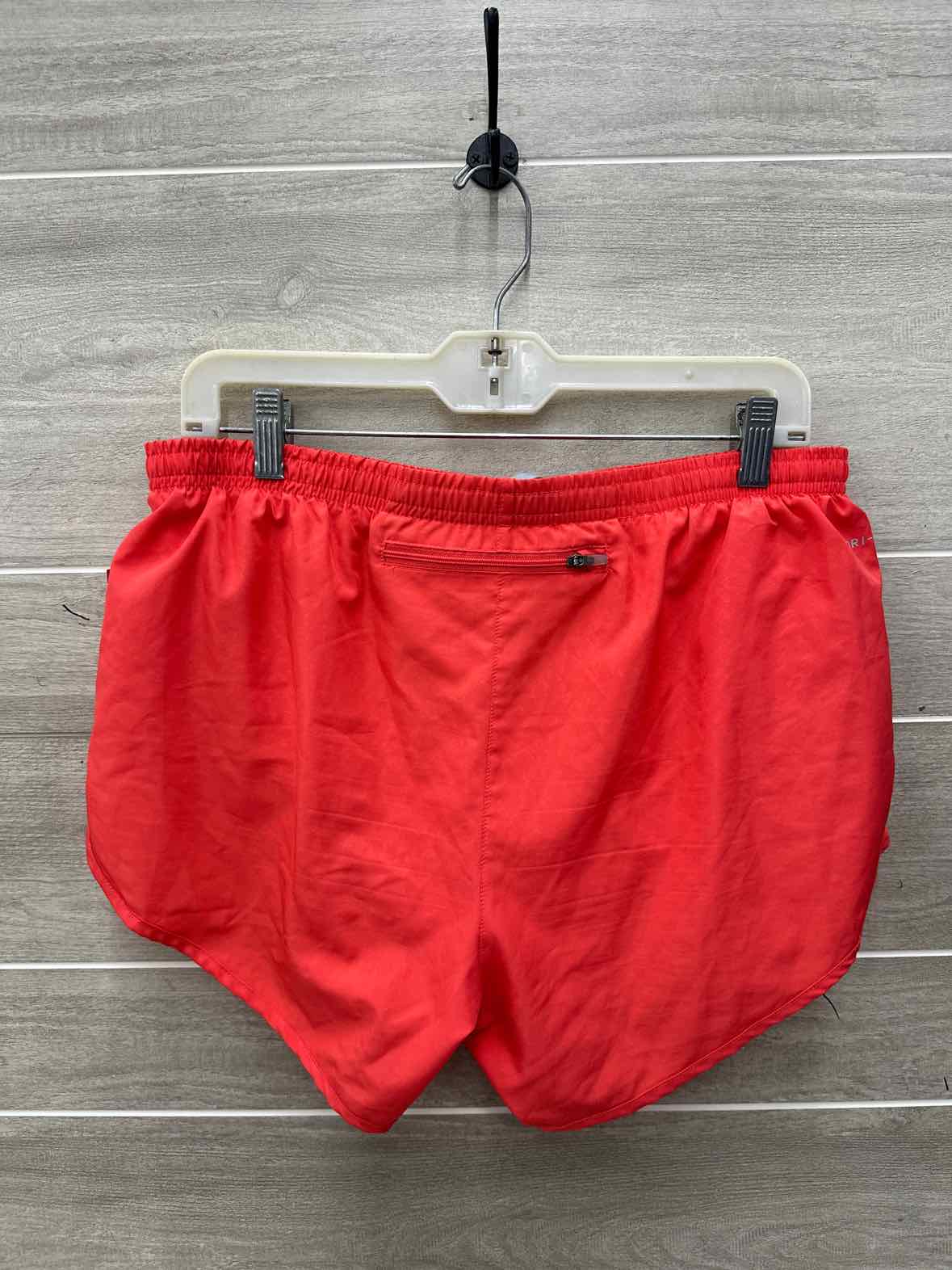 Nike Size L Coral Womens Shorts