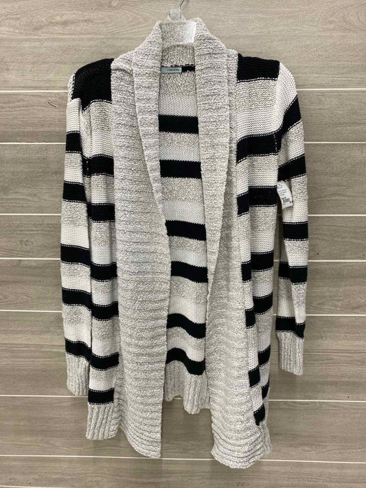 Maurices Gray Womens Size M Sweater